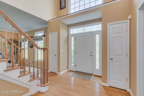 Entry Way - 2 Dellaira Ct, Wrightstown, NJ 08562 photo 2 of 4