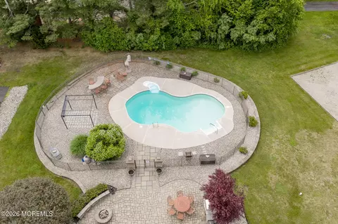Exterior - 2 Dellaira Ct, Wrightstown, NJ 08562 photo 13 of 18