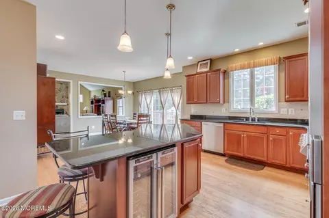 Kitchen - 2 Dellaira Ct, Wrightstown, NJ 08562 photo 1 of 6