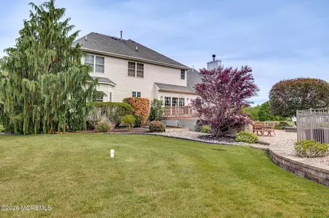 Exterior - 2 Dellaira Ct, Wrightstown, NJ 08562 photo 4 of 18