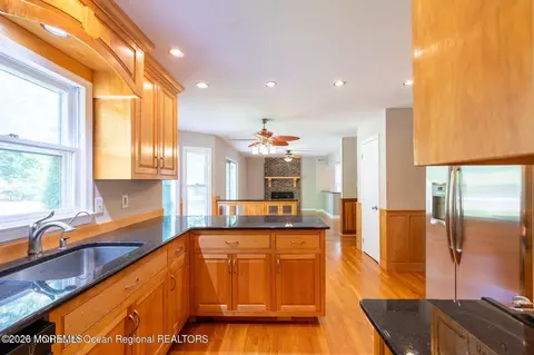 Kitchen - 20 Bittersweet Dr, Jackson, NJ 08527 photo 2 of 2