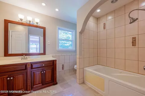 Entry Way - 20 Bittersweet Dr, Jackson, NJ 08527 photo 2 of 2