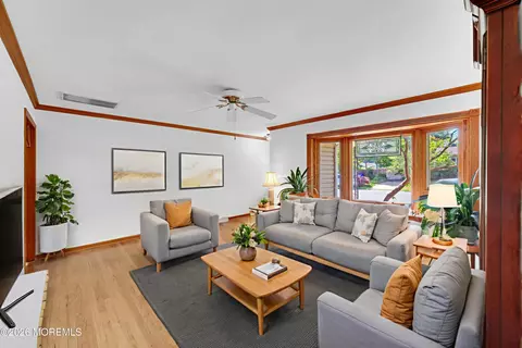 Living - 737 Croy Rd, Brick, NJ 08724 photo 4 of 10