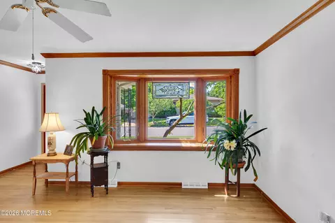 Living - 737 Croy Rd, Brick, NJ 08724 photo 8 of 10