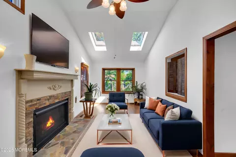 Living - 737 Croy Rd, Brick, NJ 08724 photo 1 of 10