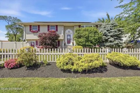 902 10th St, Union Beach, NJ 07735