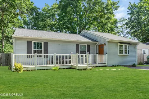 155 Lucy Rd, Lakewood, NJ 08701