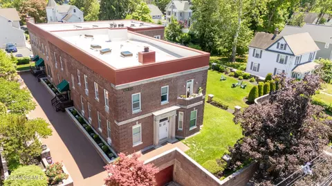 523 Trinity Pl #2DS, Westfield, NJ 07090