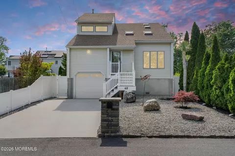 68 14th St, Toms River, NJ 08753