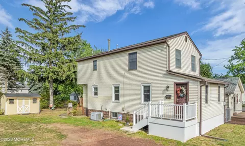 401 Walnut St, Port Monmouth, NJ 07758