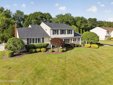 77 Wellington Rd, Freehold, NJ 07728