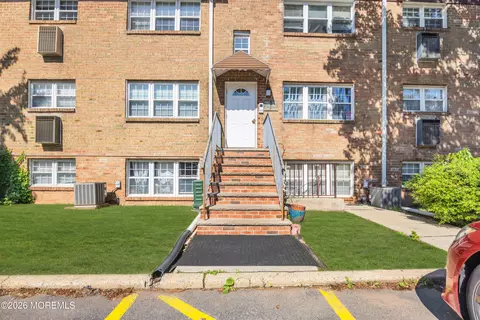 393 College Dr #393, Edison, NJ 08817