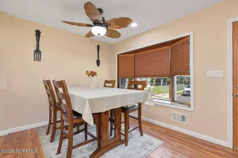 Dining - 5 Scholer Dr, Union Beach, NJ 07735 photo 2 of 4