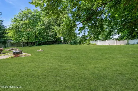 Exterior - 100 Susan Dr, Jackson, NJ 08527 photo 7 of 16