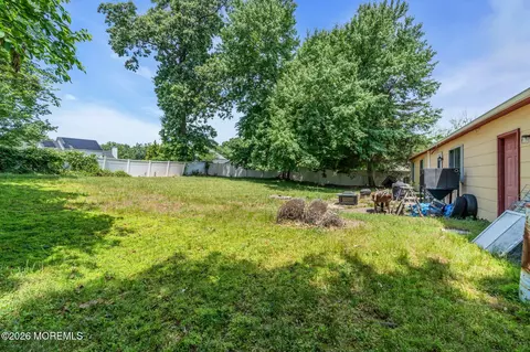 Exterior - 100 Susan Dr, Jackson, NJ 08527 photo 12 of 16