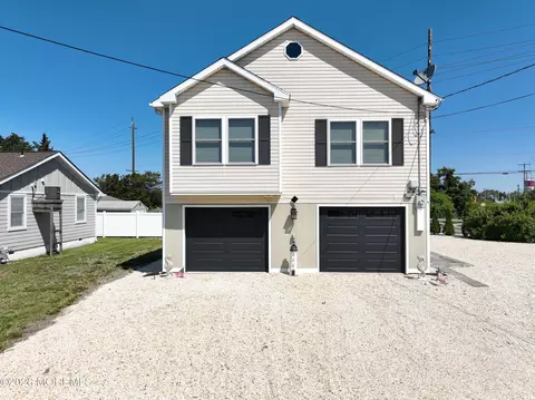 133 Marlin Rd, Tuckerton, NJ 08087