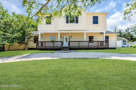 60 Ashwood Dr, Brick, NJ 08723