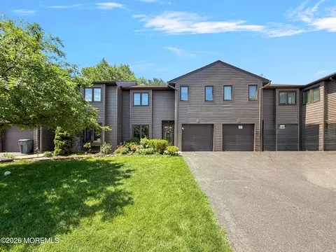 254 Plum Dr, Marlboro, NJ 07746