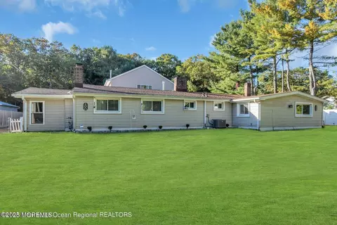 200 Sams Rd, Jackson, NJ 08527