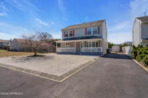 95 Bay Harbor Blvd, Brick, NJ 08723