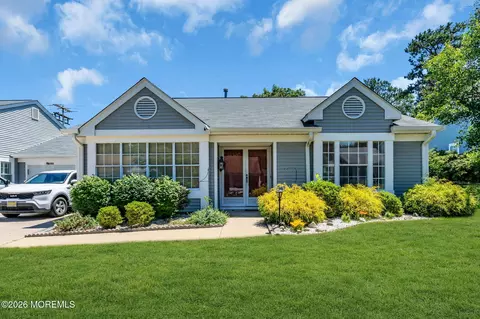 1013 Buckingham Dr # B, Manchester, NJ 08759