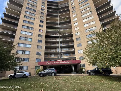 275 Prospect St #J 17, East Orange, NJ 07017
