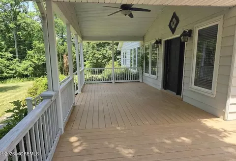 120 Smithburg Rd, Manalapan, NJ 07726