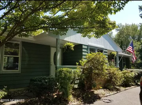 115 Browns Dock Rd, Atlantic Highlands, NJ 07716