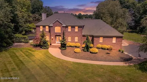 4 Henry Ct, Millstone, NJ 08535