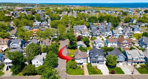 384 Pine Ave, Manasquan, NJ 08736