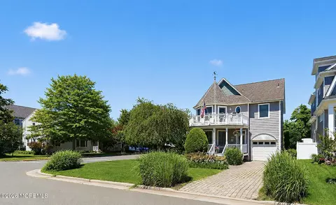 384 Pine Ave, Manasquan, NJ 08736