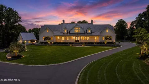 7 Homelands Dr, Colts Neck, NJ 07722