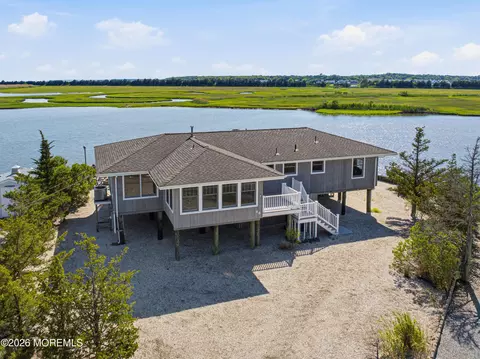 46 Parker Rd, Tuckerton, NJ 08087