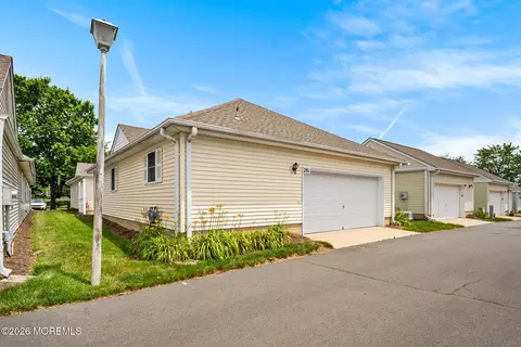 281 Mockingbird Dr, Monroe, NJ 08831 photo 41