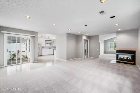 281 Mockingbird Dr, Monroe, NJ 08831 photo 12