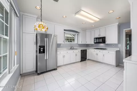 281 Mockingbird Dr, Monroe, NJ 08831 photo 14