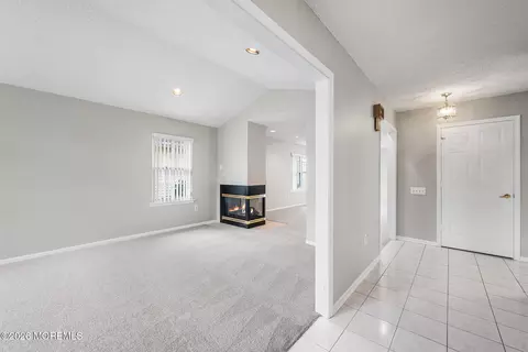 281 Mockingbird Dr, Monroe, NJ 08831 photo 5