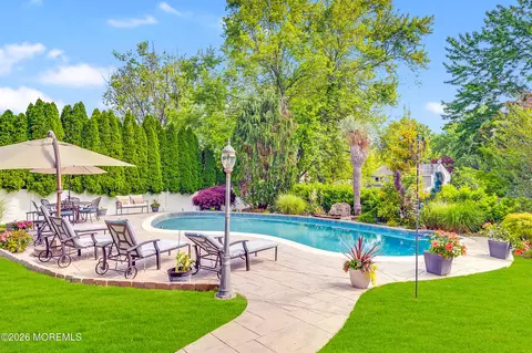 4 Talbot Rd, Marlboro, NJ 07746