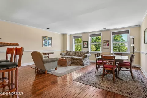 52 Pitman Ave #2F, Ocean Grove, NJ 07756
