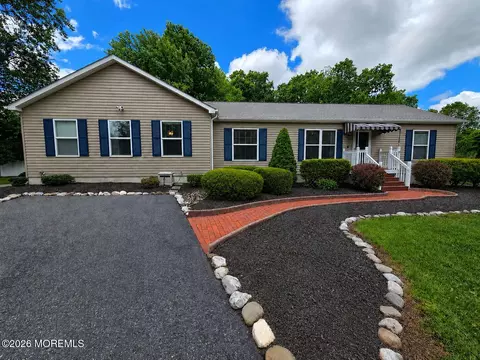 49 Flannigan Dr, Howell, NJ 07731