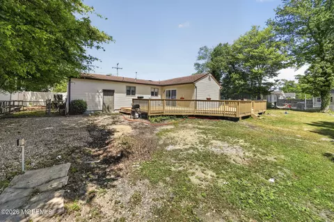 Exterior - 705 Nautilus Blvd, Forked River, NJ 08731 photo 6 of 8