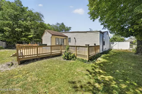 Exterior - 705 Nautilus Blvd, Forked River, NJ 08731 photo 7 of 8