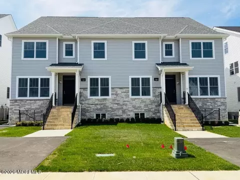 10 Farry St, Lakewood, NJ 08701