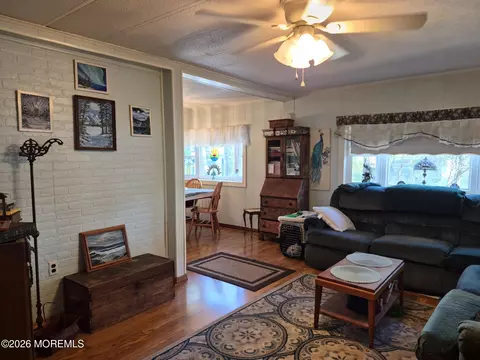 53 Panda Ln, Whiting, NJ 08759