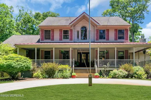 3 Stoneham Dr, Brick, NJ 08724