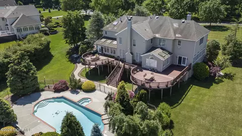 201 Jerry Ct, Manalapan, NJ 07726
