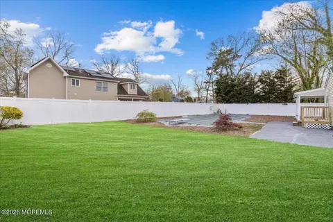 Exterior - 353 Constitution Dr, Forked River, NJ 08731 photo 4 of 5