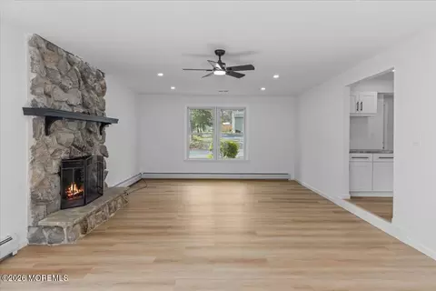 Living - 353 Constitution Dr, Forked River, NJ 08731 photo 2 of 5