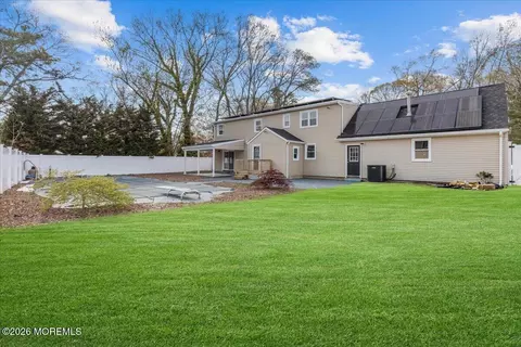 Exterior - 353 Constitution Dr, Forked River, NJ 08731 photo 3 of 5
