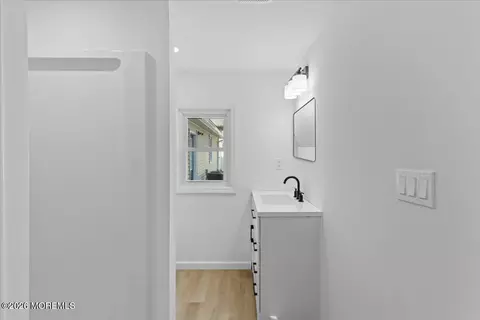 Bath - 353 Constitution Dr, Forked River, NJ 08731 photo 1 of 6